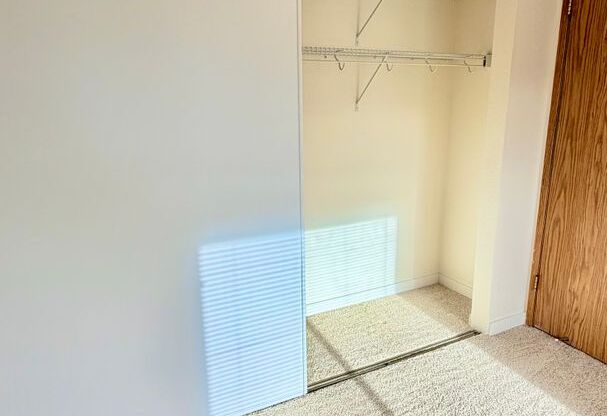 1 bed, 1 bath, 650 sqft, $1,250, Unit B201