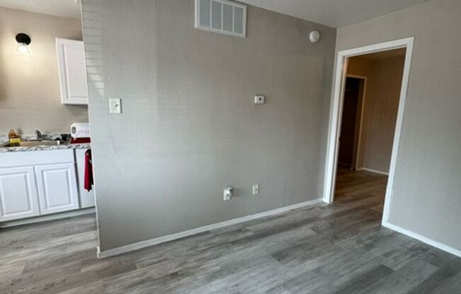 1 bed, 1 bath, 425 sqft, $1,179, Unit 116