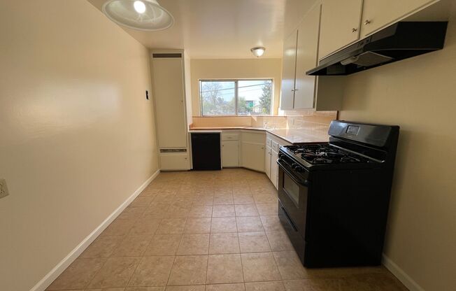 1 bed, 1 bath, 624 sqft, $1,895, Unit 218