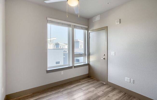 4 beds, 4 baths, 1,094 sqft, $2,900, Unit 406