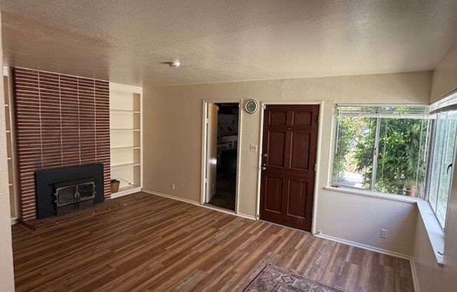 Central Richmond 2-Bedroom Home Near City Hall