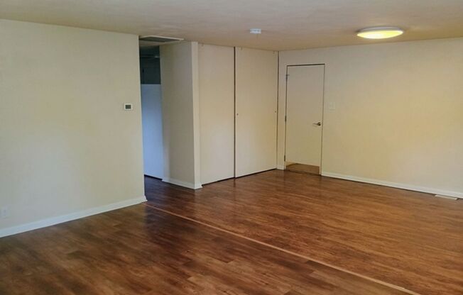 2 beds, 1 bath, $1,700