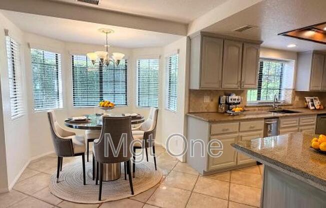 1294 BAYLOR PL