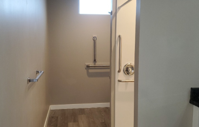 1 bed, 1 bath, $1,400, Unit 109-202 (ADA)