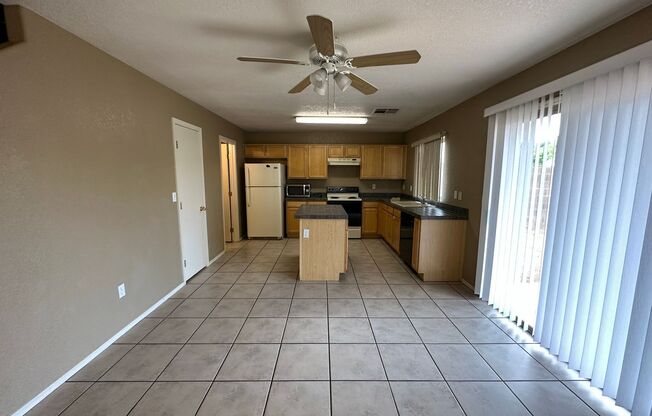 3 beds, 2.5 baths, $2,095