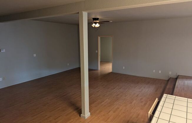 2 beds, 1 bath, $1,700