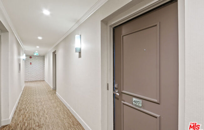 2 beds, 1.5 baths, 798 sqft, $3,899, Unit 607