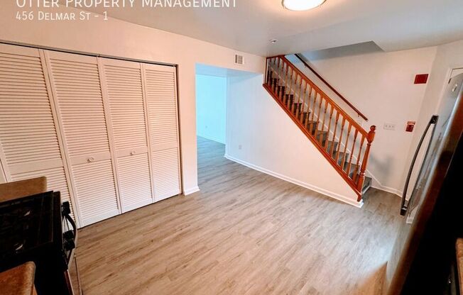 456 Delmar St