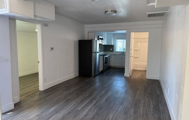1 bed, 1 bath, 712 sqft, $1,099, Unit 06