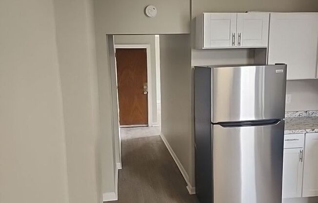 2 beds, 1 bath, 725 sqft, $1,600, Unit 1N