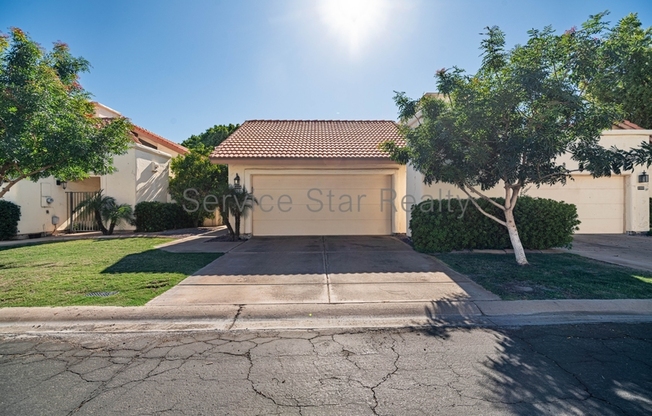 8910 S HEATHER DR