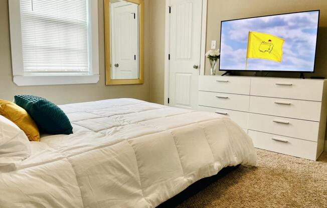 2 beds, 2 baths, 1,240 sqft, $1,950