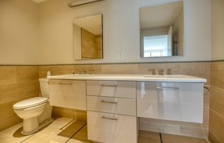 2 beds, 2 baths, 1,291 sqft, $5,750, Unit 1405