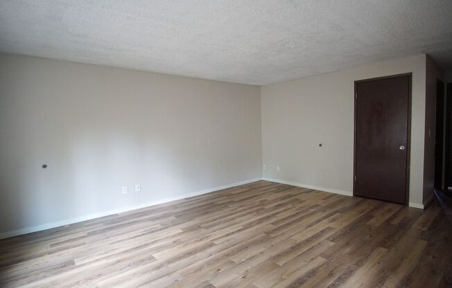 2 beds, 1 bath, $1,465, Unit 3942