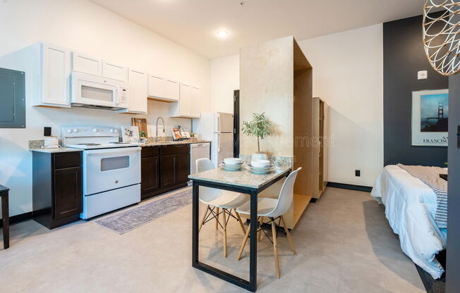 1 bed, 1 bath, 449 sqft, $745, Unit 118