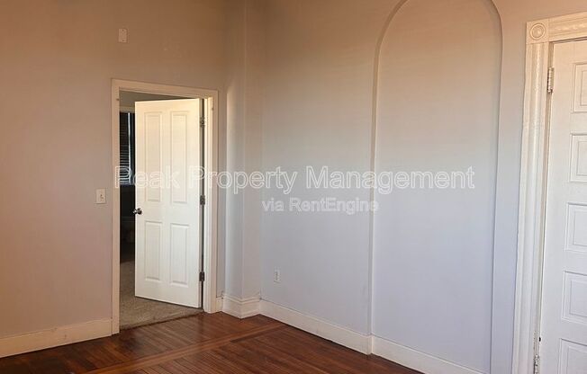 1 bed, 1 bath, 814 sqft, $1,195, Unit 11