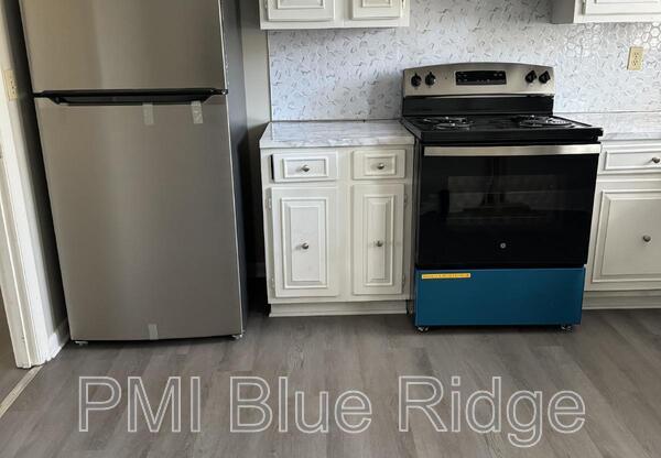 144 NOTTINGHAM DR