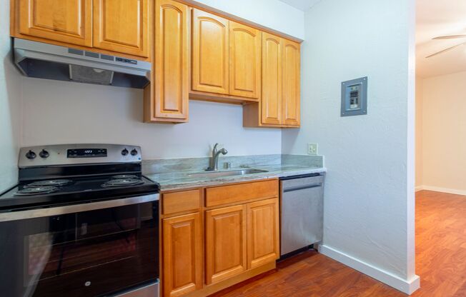 Studio, 1 bath, 400 sqft, $1,325, Unit 4500-5