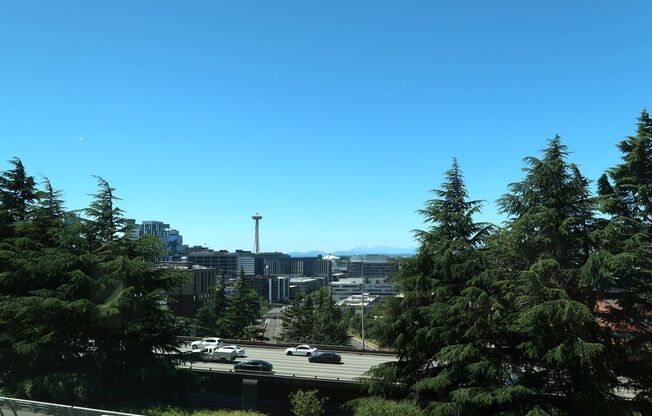 2 beds, 1 bath, 643 sqft, $2,895, Unit 210