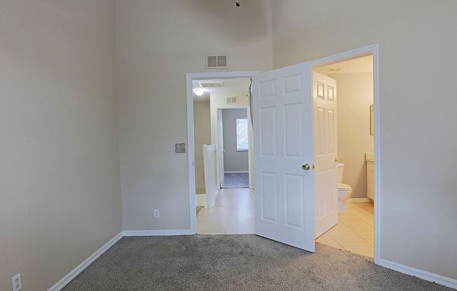 2 beds, 2.5 baths, 1,028 sqft, $1,699, Unit 10036 Poppy Hill Drive