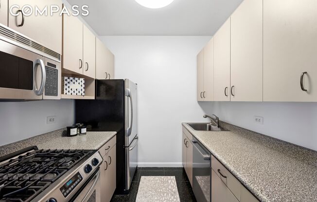 2 beds, 2 baths, 1,053 sqft, $9,000, Unit 22B