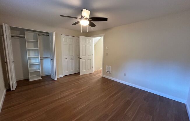 2 beds, 1 bath, $2,400, Unit PP-P928