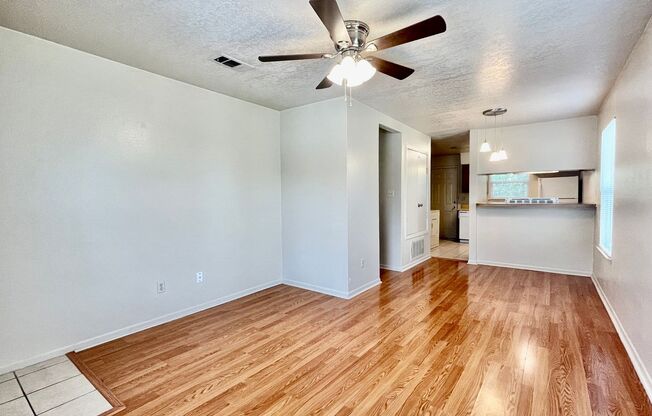 2 Bedroom Unit with In-Unit W/D & Balcony **Leasing Special! 50% Off 1 Full Month's Rent!