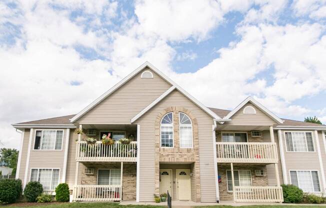 RIVERSHIRE APARTMENTS