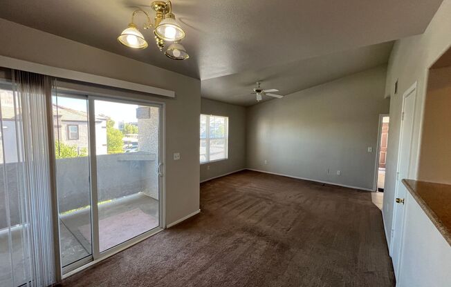 3 beds, 2 baths, $1,710, Unit # 2072