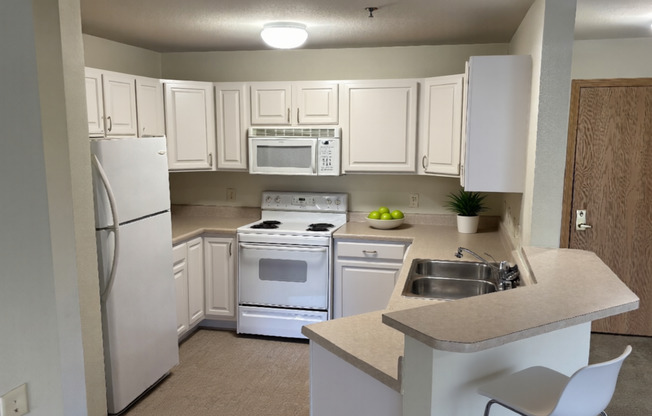 1 bed, 1 bath, 756 sqft, $1,555, Unit 302-301