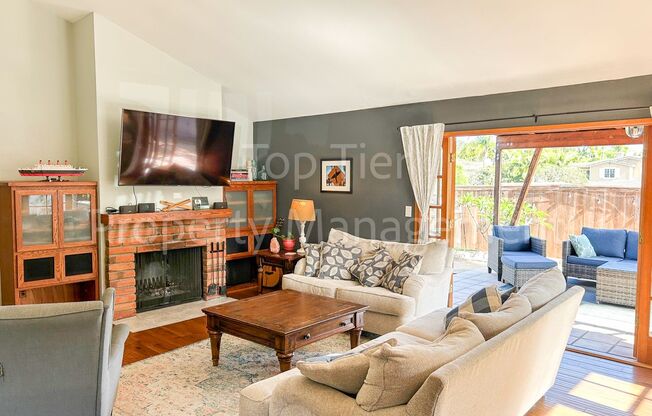 Stunning 4-Bedroom 4 bed / 3 bath / 2,344 sqft Home in Encinitas - Available Now!