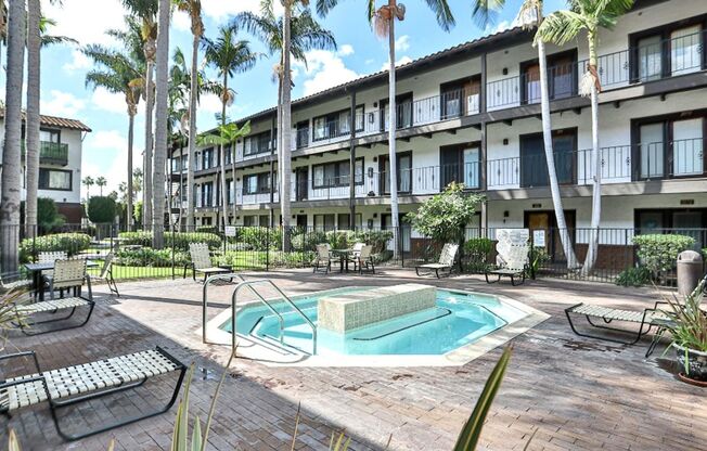 Studio, 1 bath, 500 sqft, $1,800, Unit 8B