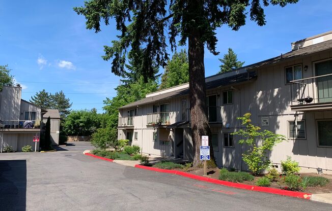 Traditional Style 1- & 2-bedroom apartments with a neighborly vibe!