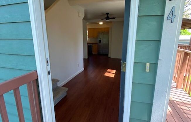 Updated Camas Townhome