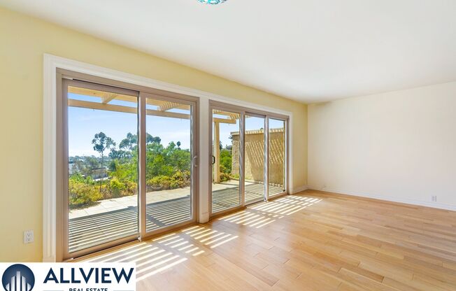 Ocean View 2 bed 2 bath townhome with breathtaking unobstructed panoramic views!