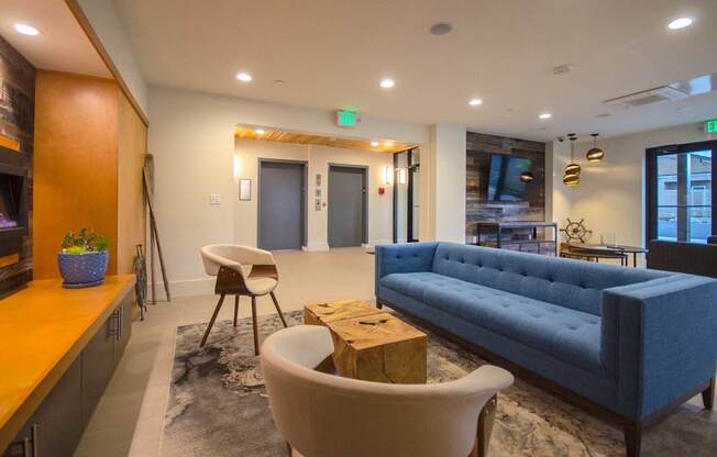 spyglass community lobby at Spyglass Hill Apartments, Washington