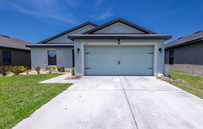 633 CHATHAM WALK DR
