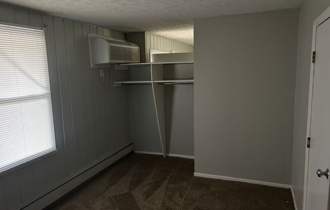 1 bed, 1 bath, 700 sqft, $890, Unit 1A