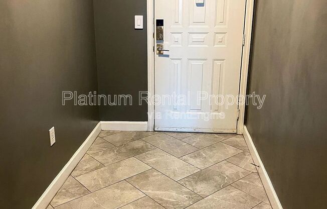 2 beds, 2 baths, 1,131 sqft, $2,200, Unit 617