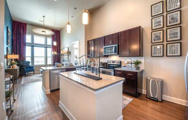 Welcome to Waterford Market Apartments