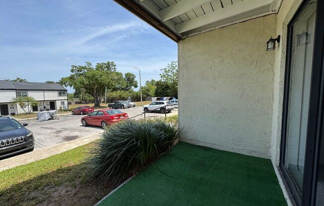 FIRST FLOOR 1 Bedroom 1 Bath Condo in Altamonte Heights