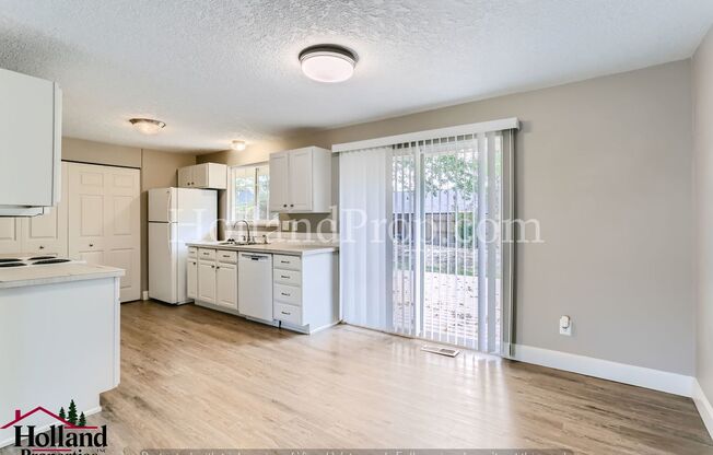 3 beds, 1 bath, $2,495