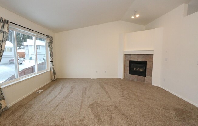 8910 EAGLE PL LOOP