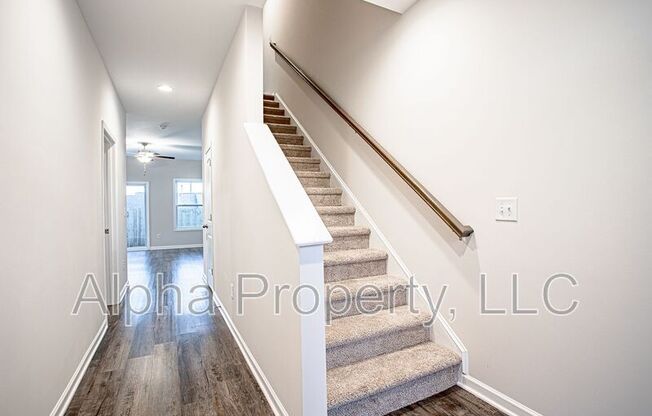 320 TRL BR CT
