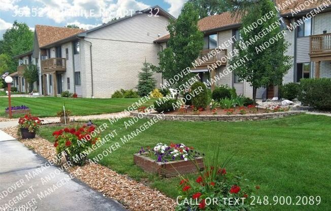 35252 W EIGHT MILE RD
