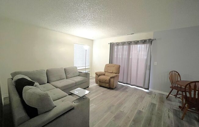 Free April Rent!! Remolded Super Desirable Pekham Gardens