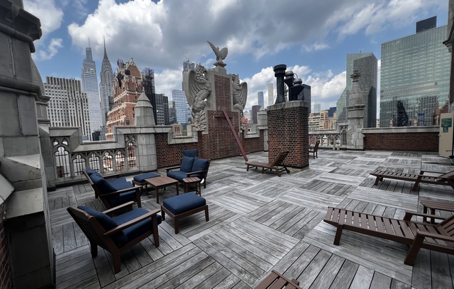 Studio, 1 bath, $2,600, Unit 318