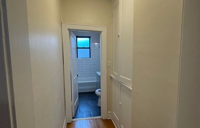 1 bed, 1 bath, 590 sqft, $1,795, Unit 605-3L