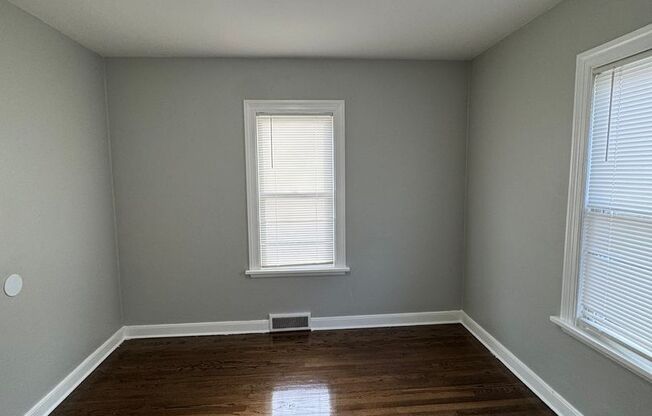 3 beds, 1 bath, $1,600