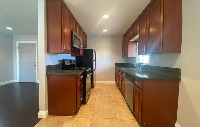 1 bed, 1 bath, 600 sqft, $1,695